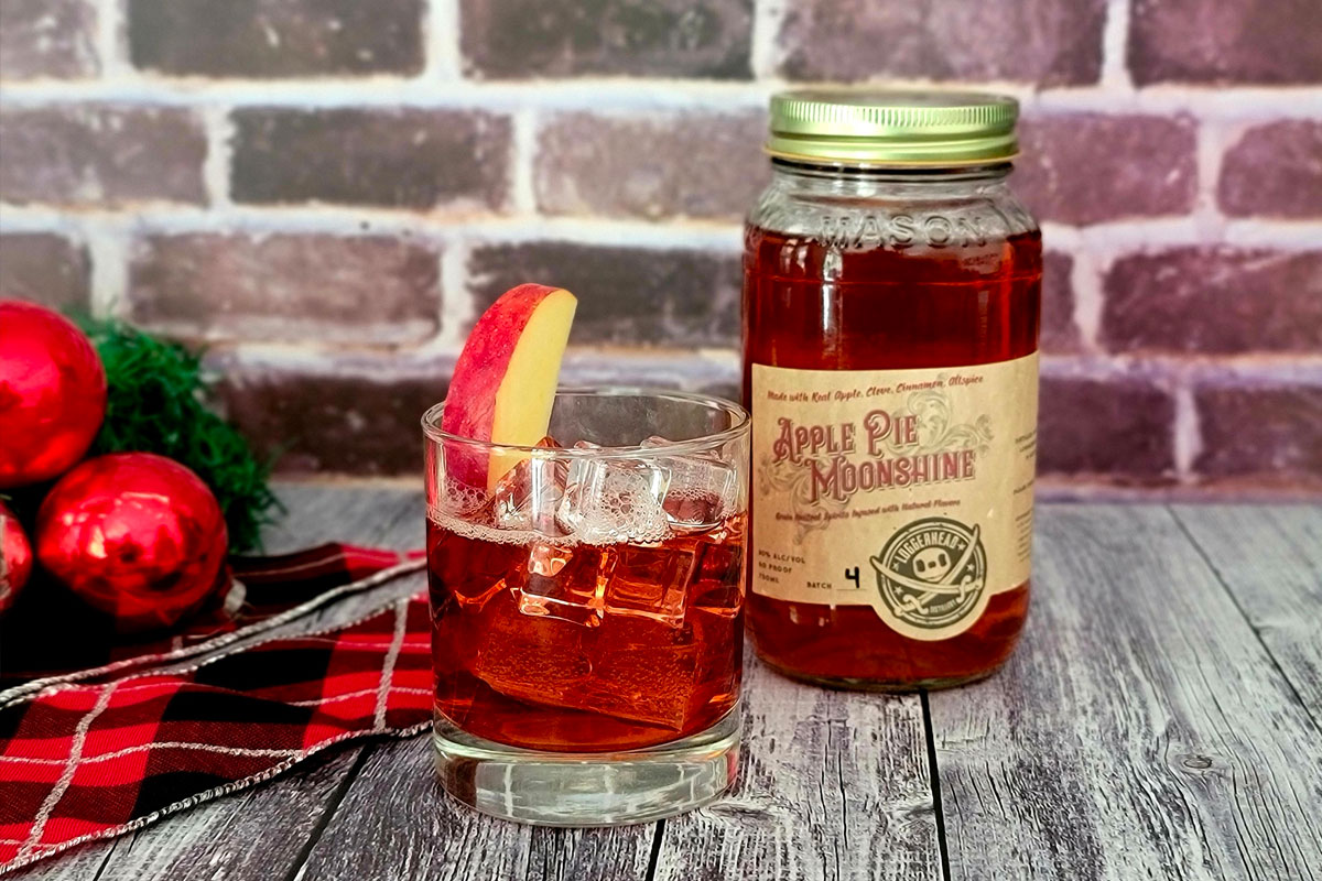 Loggerhead Distillery Apple Pie Moonshine